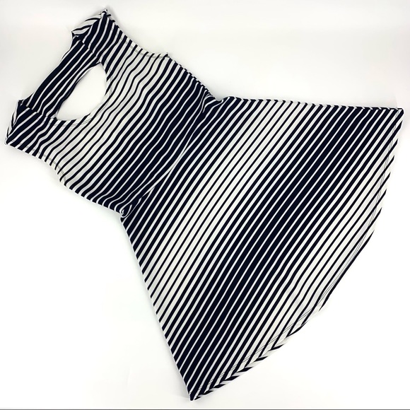 enough about me… Sleeveless Striped Jersey Fit & Flare Dress, Small - Picture 11 of 16